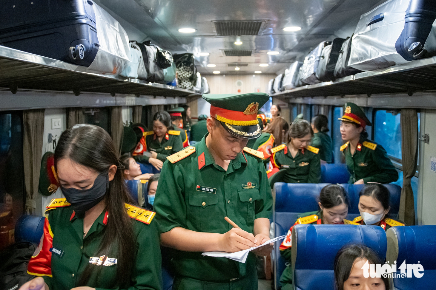 Lực lượng diễu binh của Bộ Quốc phòng bắt đầu hành quân vào Nam - Ảnh 6.