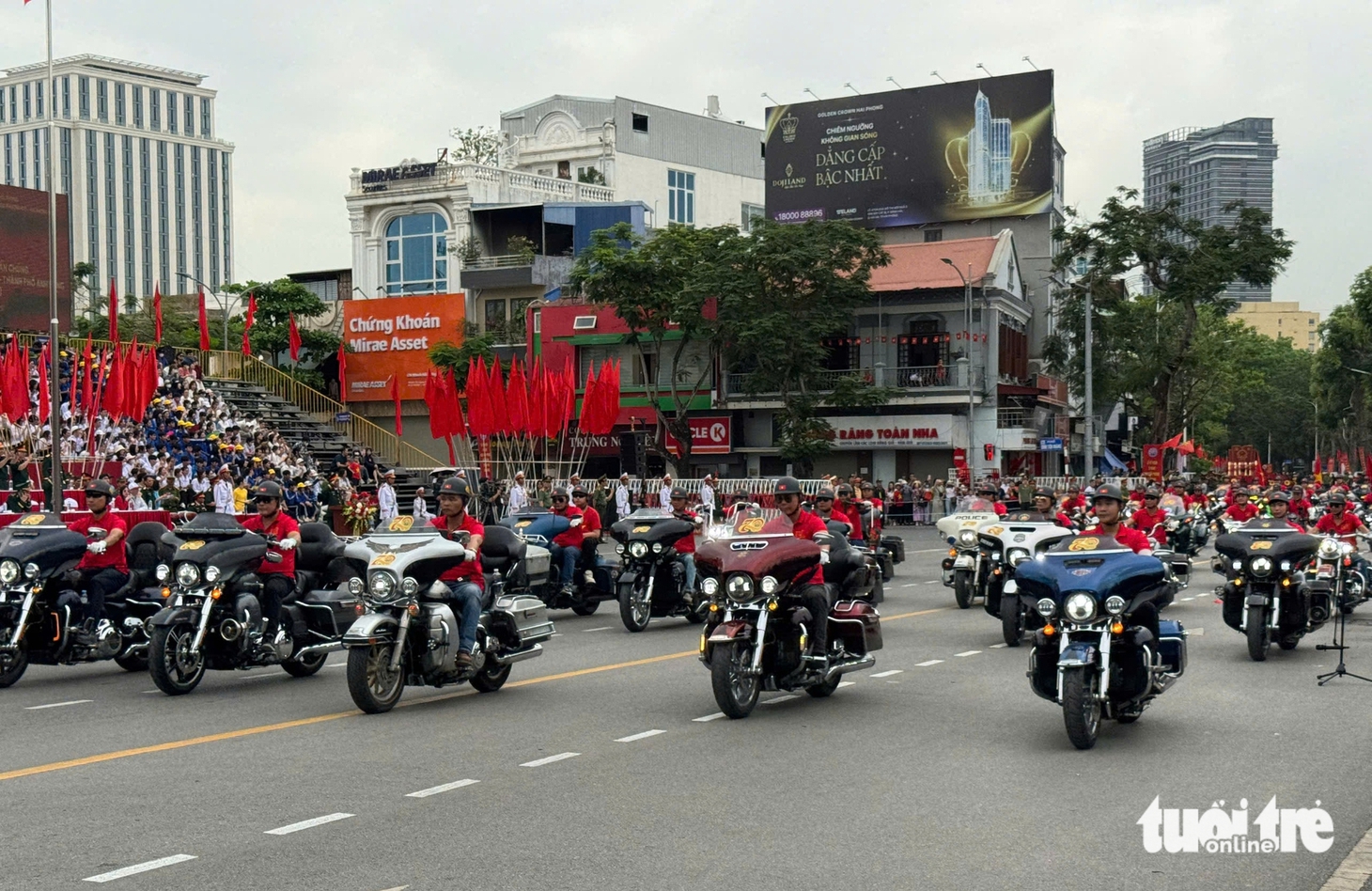 Dàn mô tô 'khủng', có xe tới 3,5 tỉ đồng, tham gia diễu hành 70 năm Ngày Giải phóng Hải Phòng - Ảnh 7.
