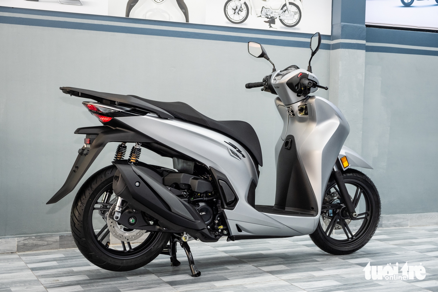 Honda SH 350i - Ảnh 7.