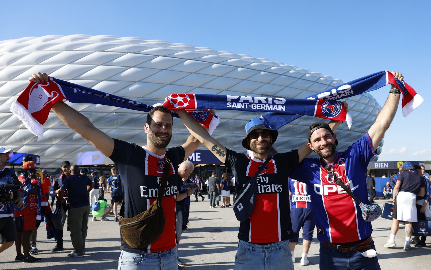 Lễ hội bóng đá ở chung kết Champions League - Ảnh 16.