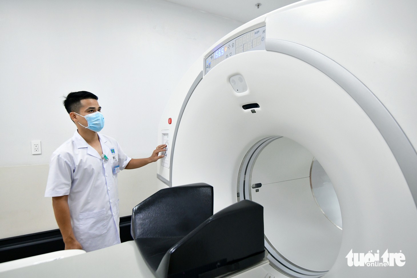 Xót xa với cỗ máy 'triệu đô' chụp PET/CT thất nghiệp bất đắc dĩ - Ảnh 2.