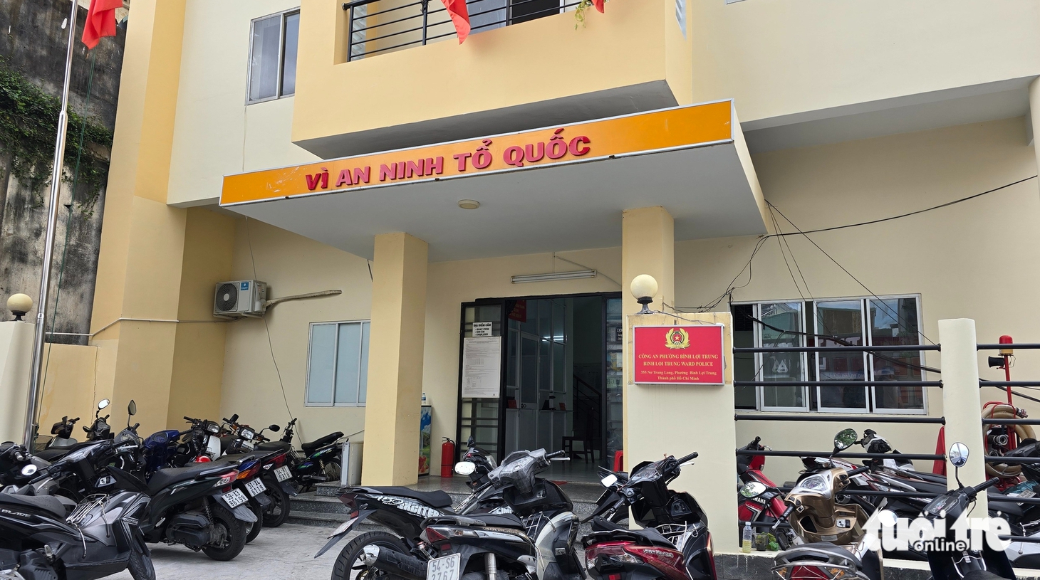công an - Ảnh 2.