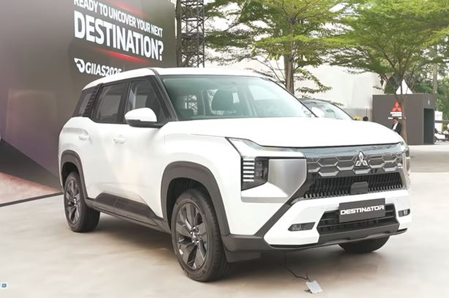So sánh 3 bản Mitsubishi Destinator chờ ngày về Việt Nam: Chung động cơ, khác tiện nghi và an toàn - Ảnh 3.