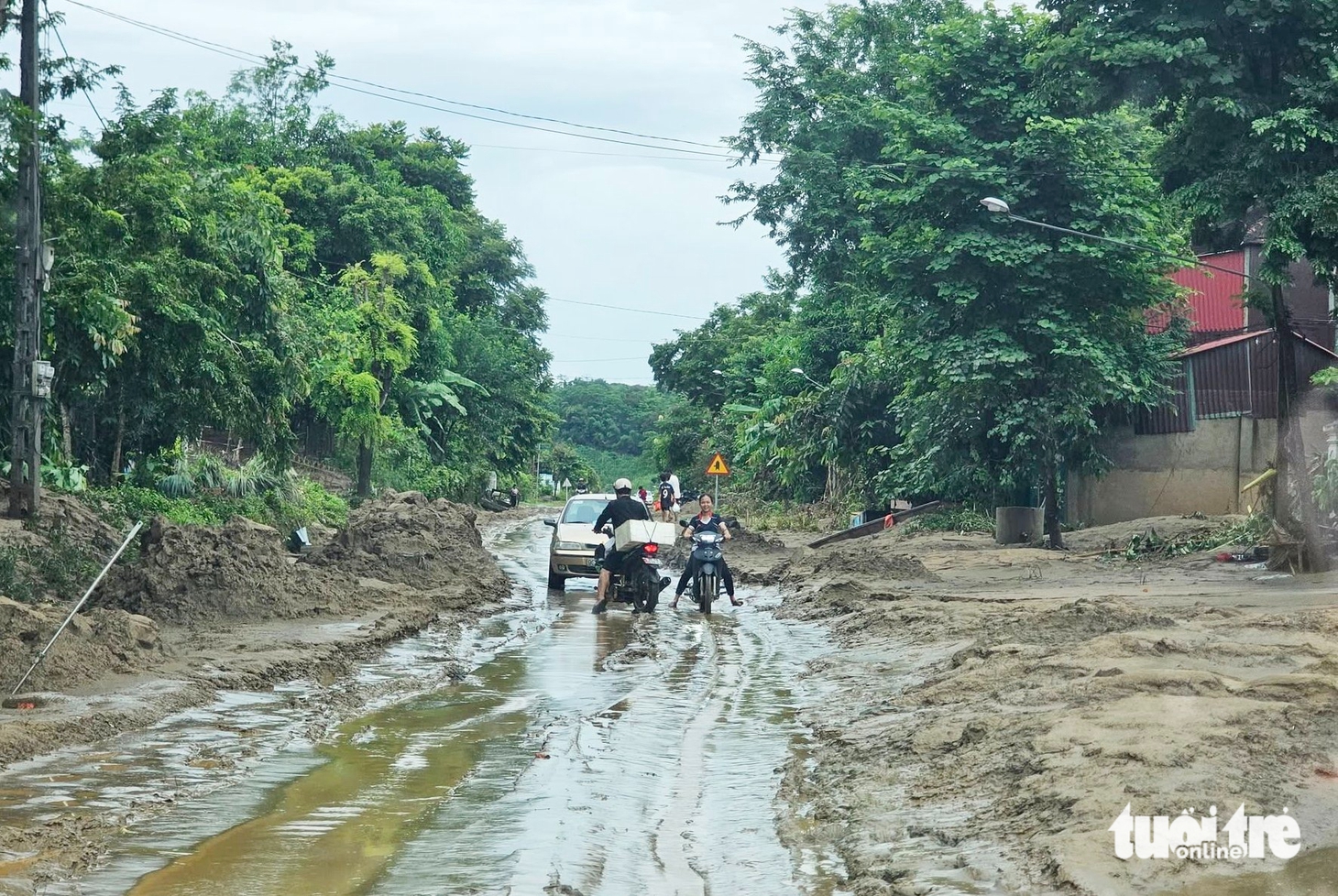 cứu trợ - Ảnh 4.