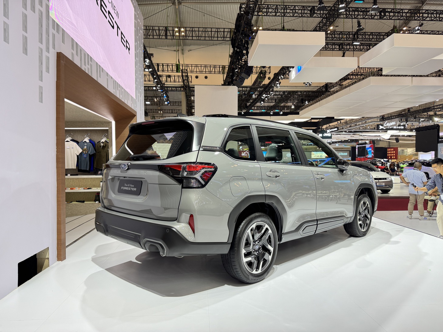 Subaru Forester - Ảnh 18.
