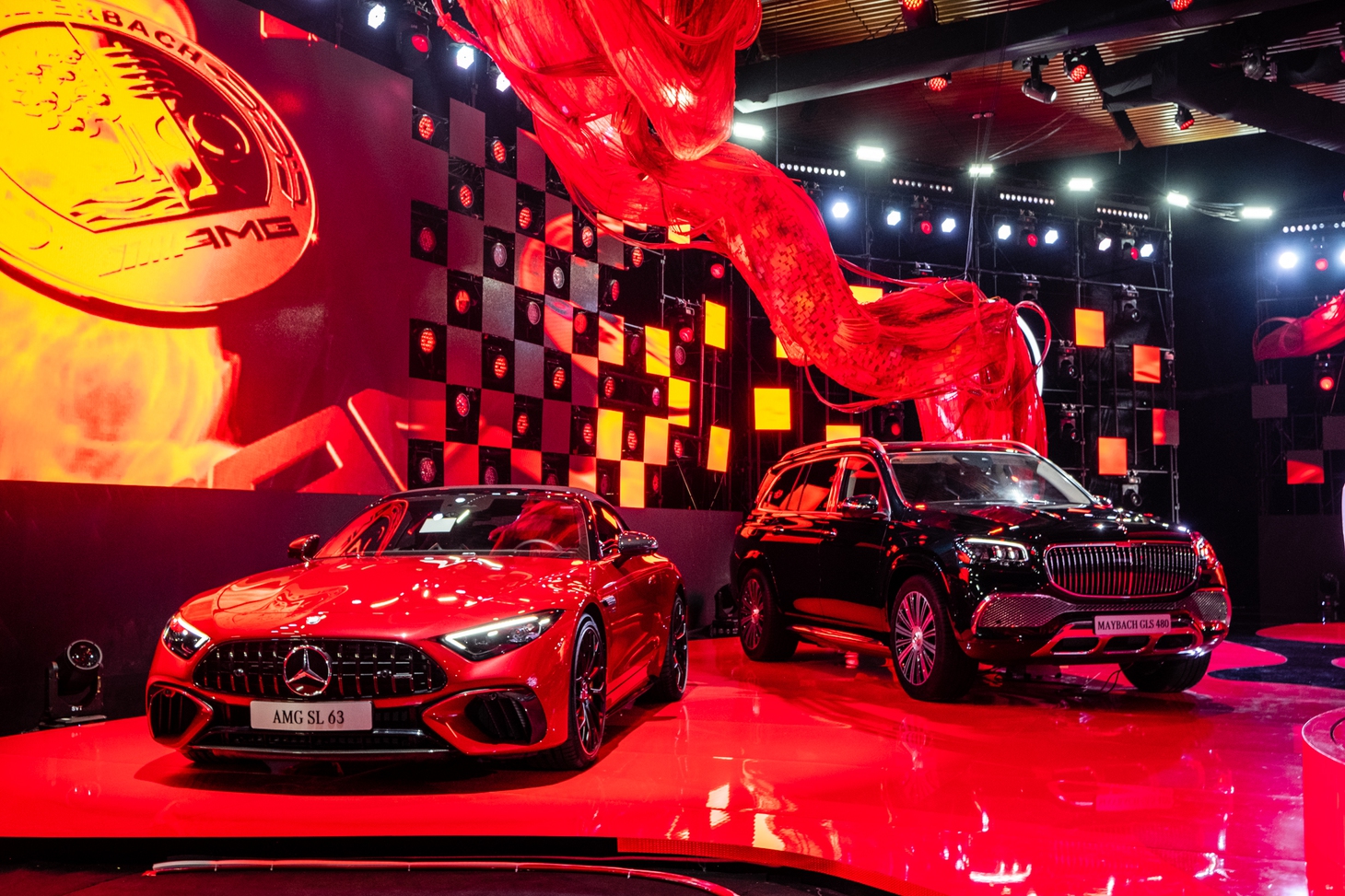 Mercedes-Benz - Ảnh 9.
