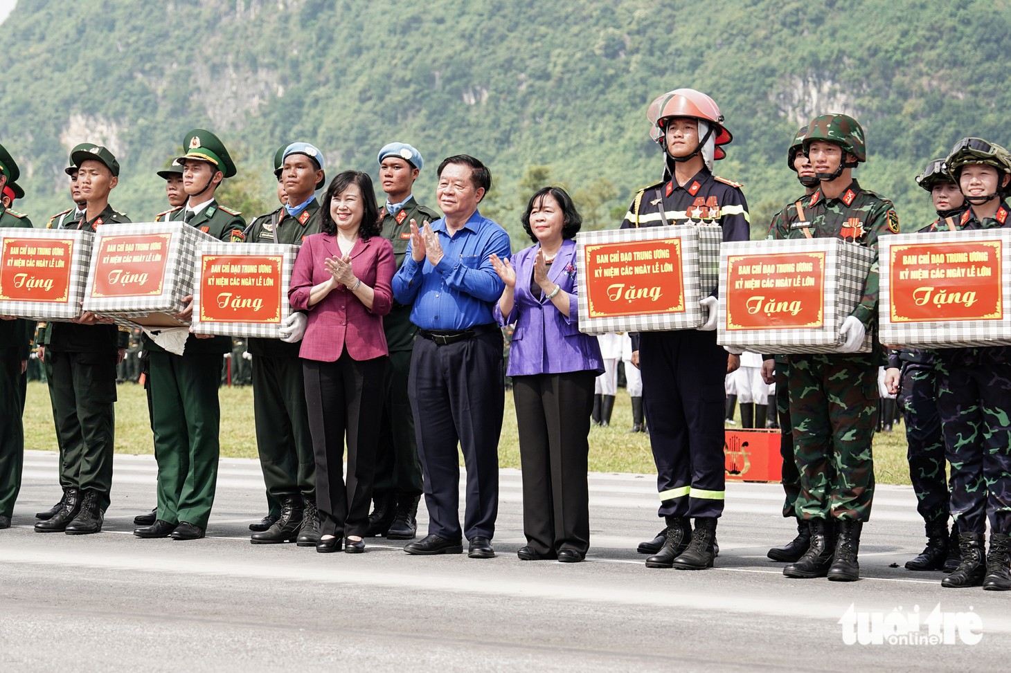 Hơn 16.000 cán bộ, chiến sĩ quân đội, công an đội nắng tổng hợp luyện diễu binh - Ảnh 3.