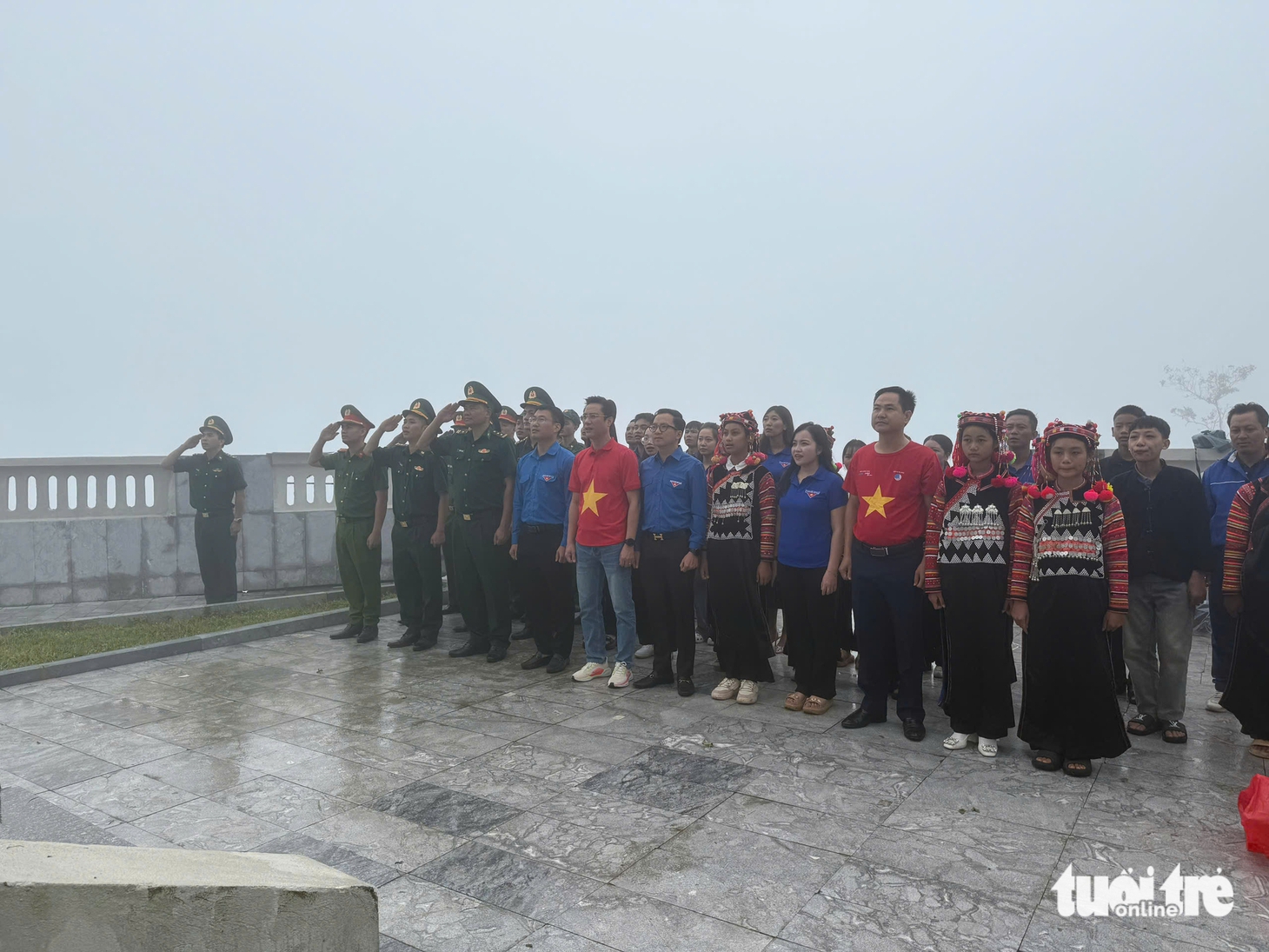 Hàng trăm nghìn thanh niên hát vang Quốc ca dưới cờ Tổ quốc - Ảnh 4.