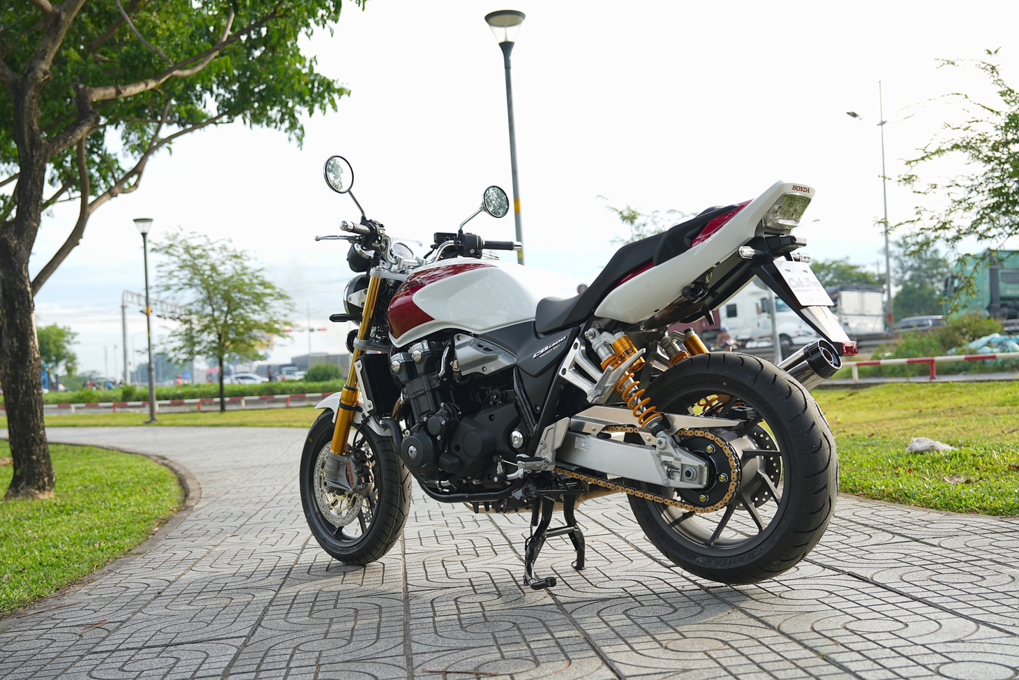 Honda CB1300SF SP Final Edition - Ảnh 8.