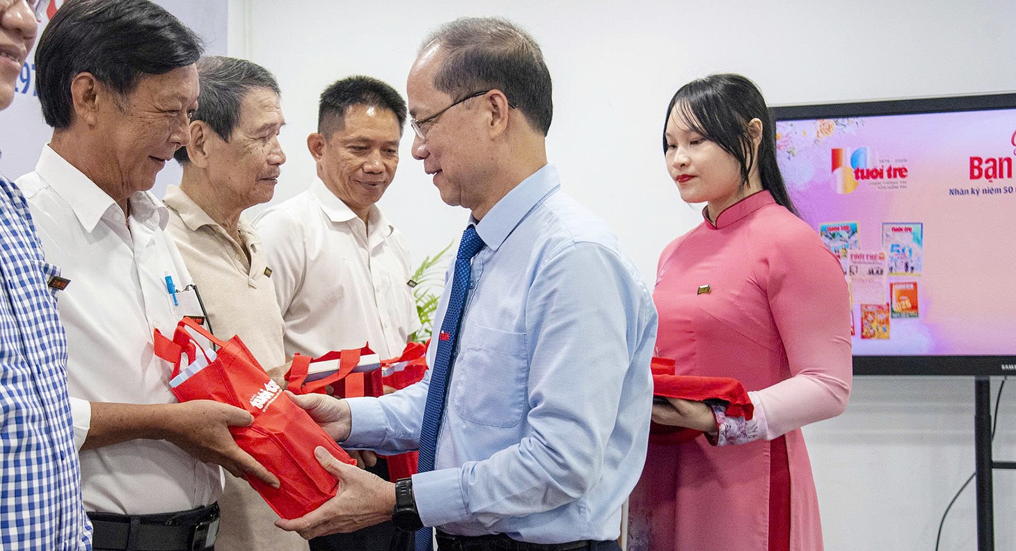 báo Tuổi Trẻ - Ảnh 1.