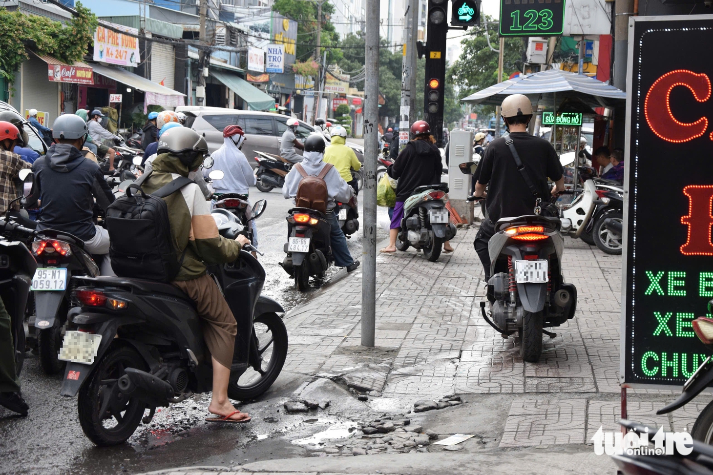 vỉa hè - Ảnh 8.