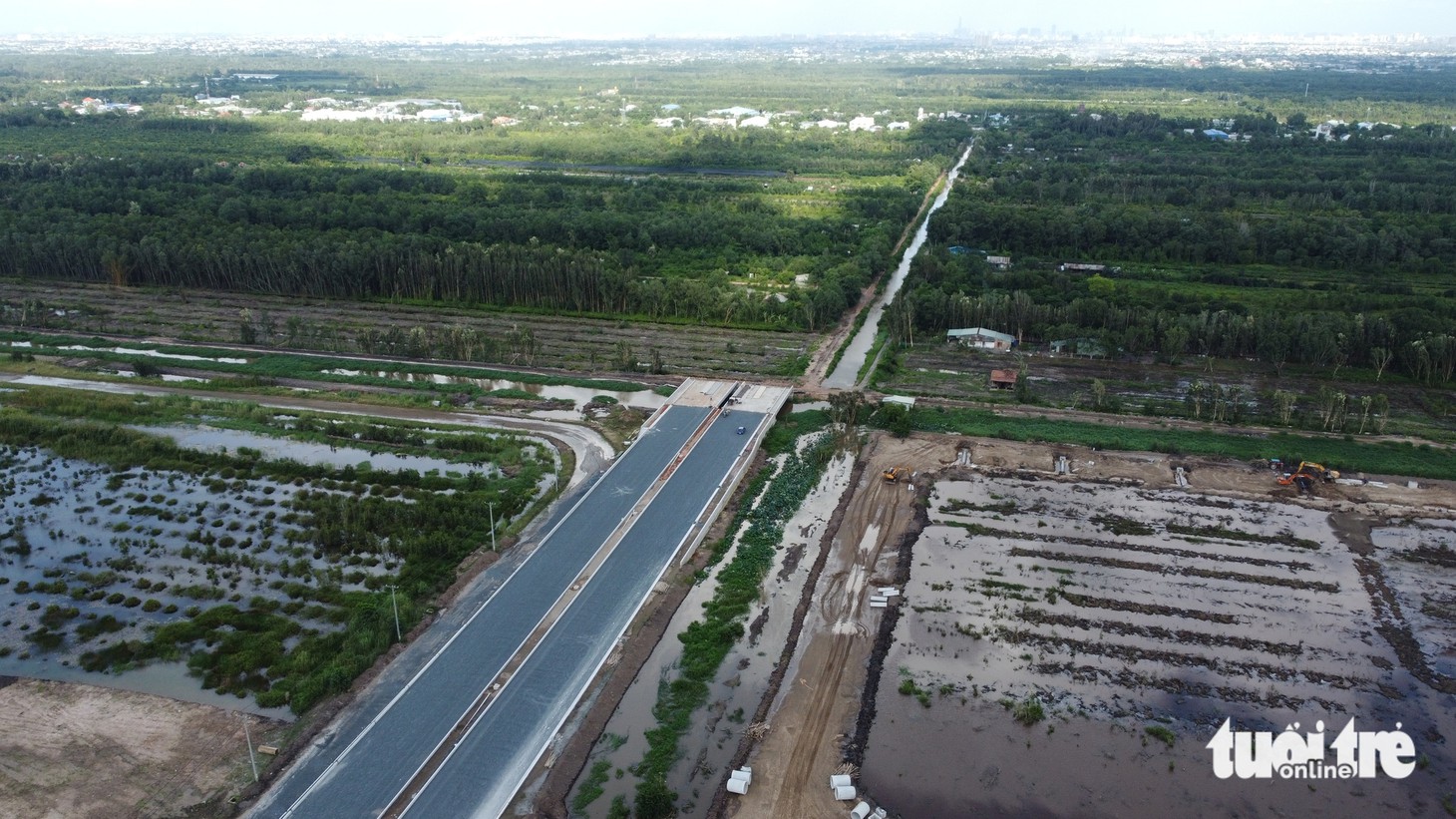 Toàn cảnh đường ngàn tỉ của Tây Ninh sắp thông xe, chờ kết nối đường mở mới Tây Bắc TP.HCM - Ảnh 4.