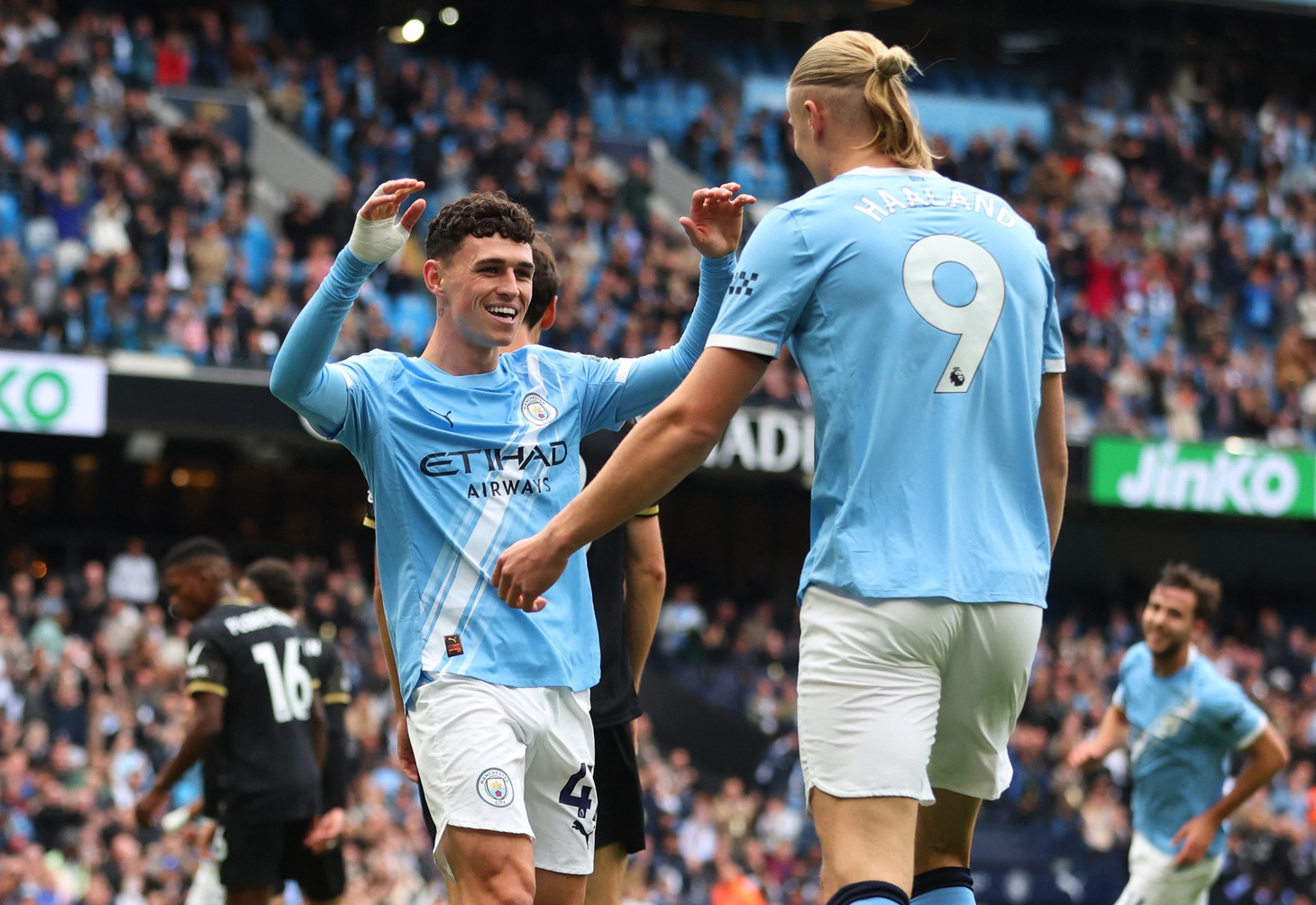 Vòng 6 Premier League: Haaland lập cú đúp, Chelsea và Liverpool cùng thua - Ảnh 9.