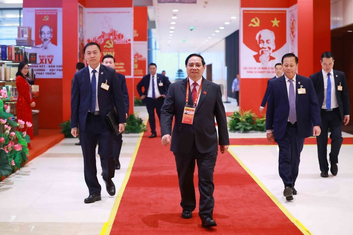 Lãnh đạo Đảng, Nhà nước và các đại biểu đến dự phiên trù bị Đại hội Đảng XIV - Ảnh 2.