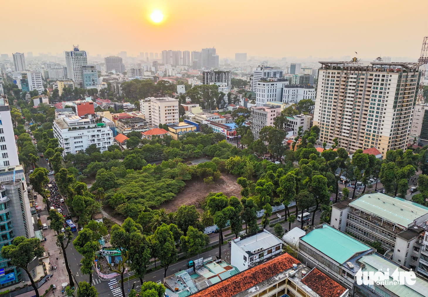 Toàn cảnh 9 khu ‘đất vàng’ trung tâm TP.HCM đang chờ trở thành công viên, vườn hoa Tết - Ảnh 1.