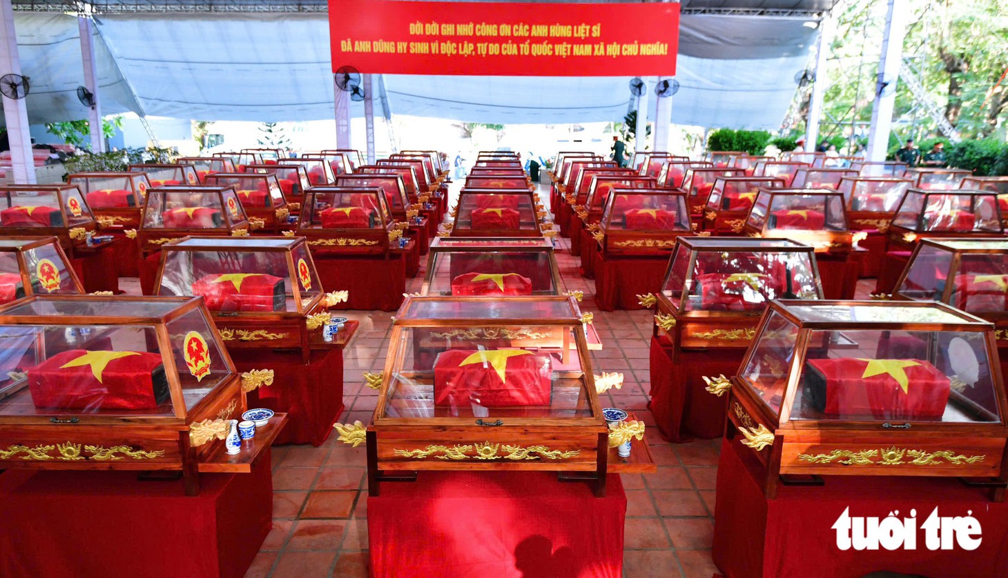 "Xin dâng hương những linh hồn bất tử" vang lên trong Tổng duyệt Lễ truy điệu, an táng liệt sĩ tại công viên Lê Thị Riêng - Ảnh 2.