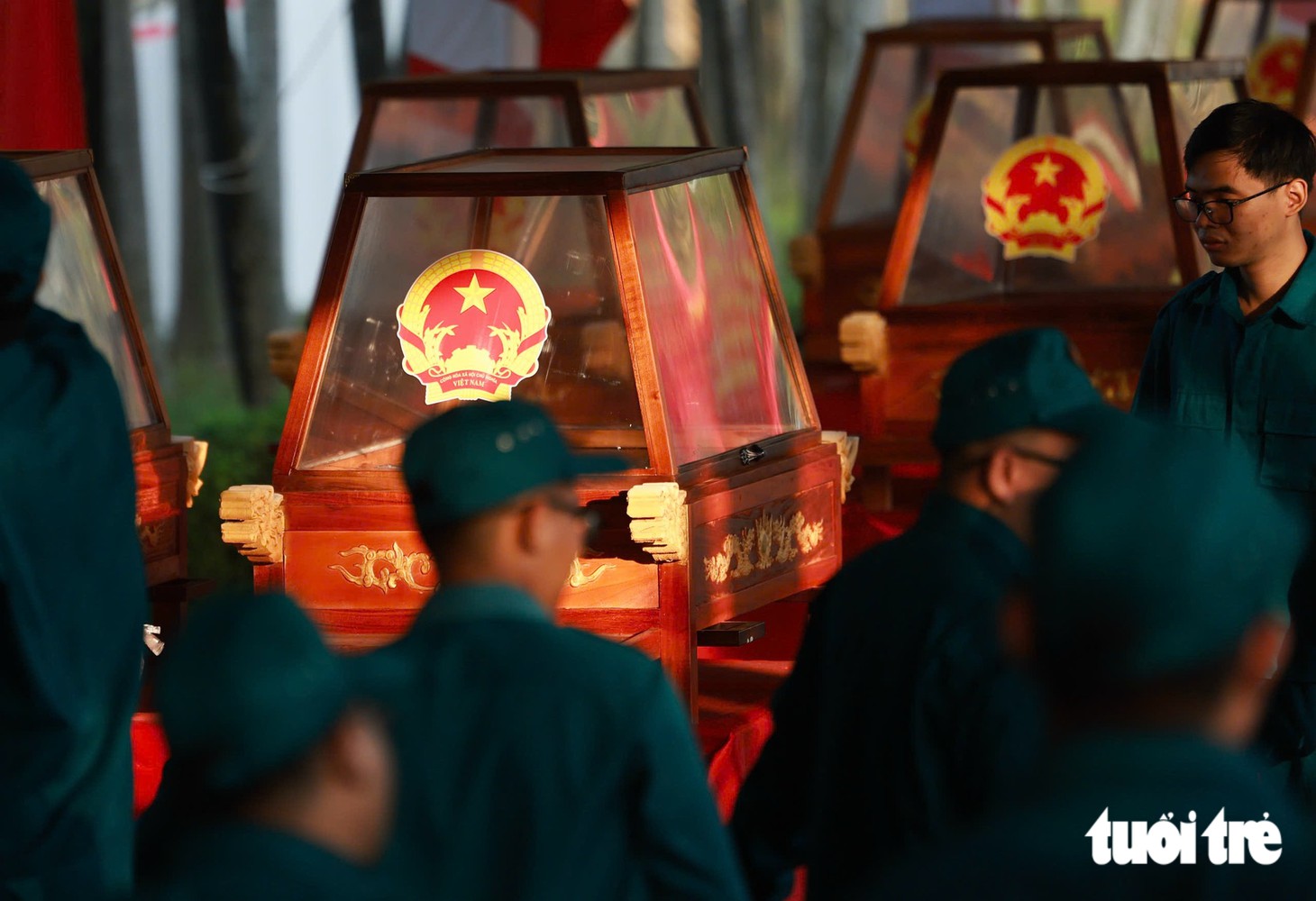 Hôm nay, đưa 731 Anh hùng liệt sĩ từ công viên Lê Thị Riêng về yên nghỉ tại Nghĩa trang liệt sĩ TP.HCM - Ảnh 10.