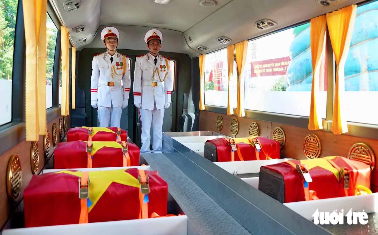 Xin hương hồn các liệt sĩ hãy xem quê hương TP.HCM là nơi đất lành để các anh, các chị yên nghỉ - Ảnh 2.