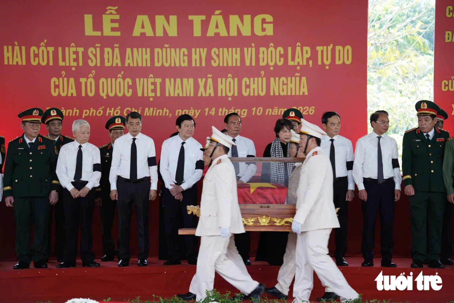 Các anh trở về giữa lòng nhân dân, ấm vô cùng vòng tay mẹ Việt Nam - Ảnh 17.