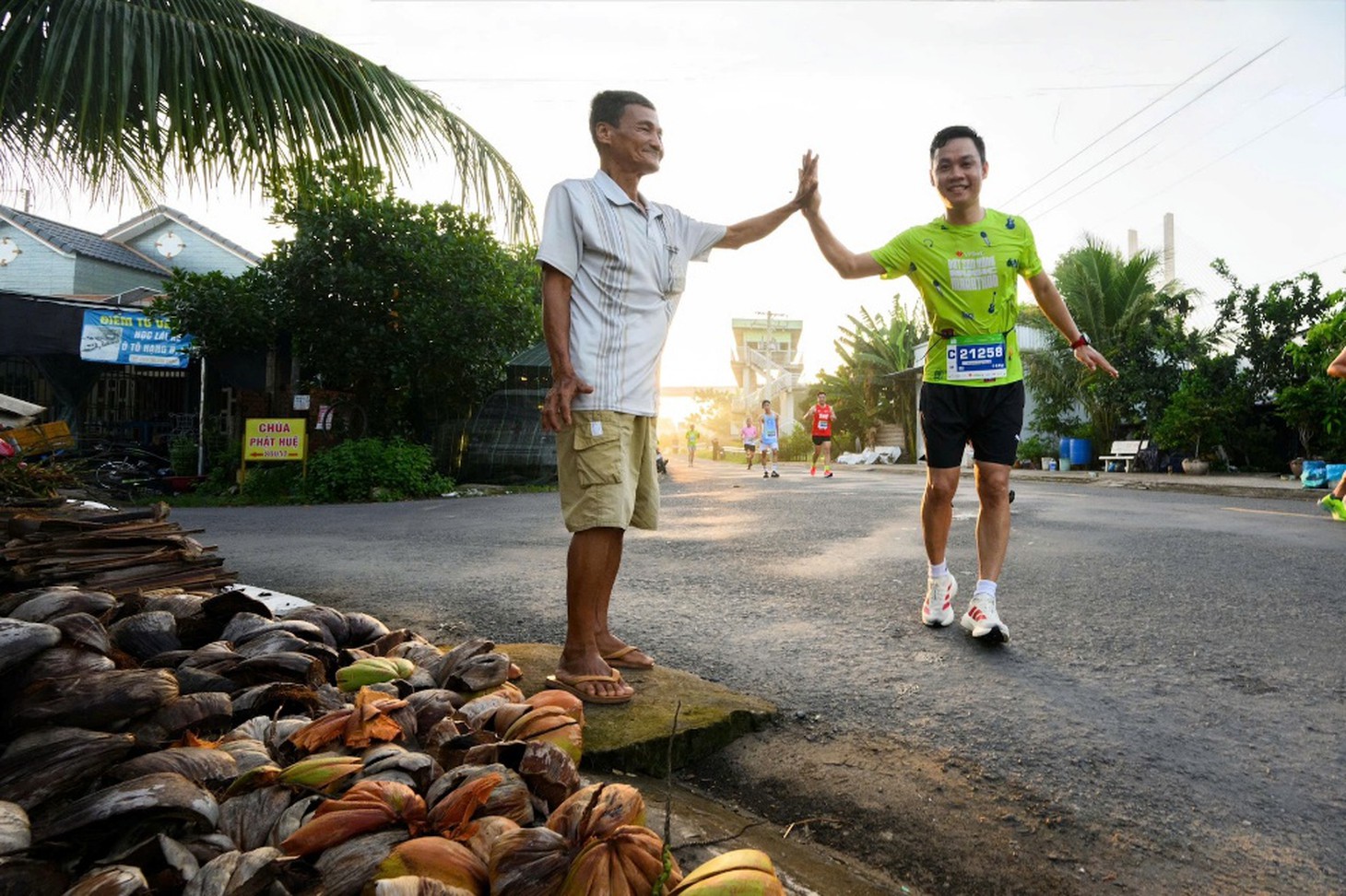 VPBank Đất Sen Hồng Music Marathon - Ảnh 2.