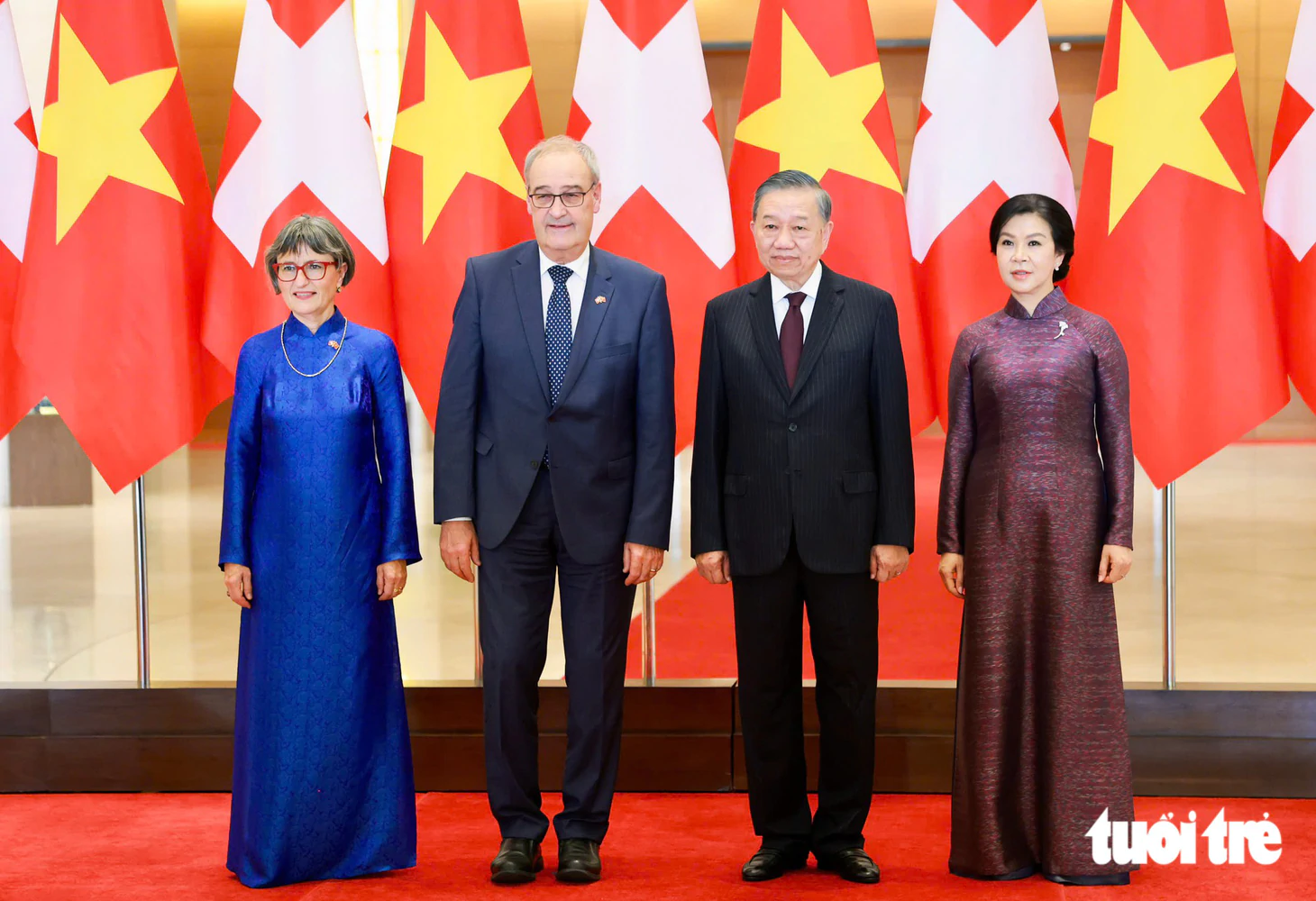 Tổng Bí thư, Chủ tịch nước Tô Lâm và Phu nhân đón Tổng thống Thụy Sĩ và Phu nhân - Ảnh 4.