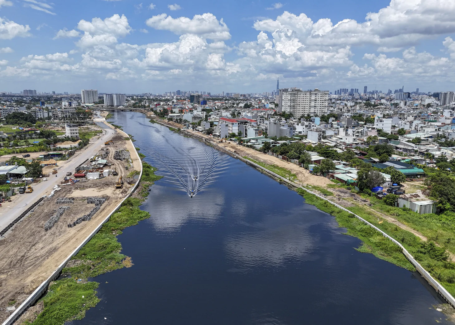 Dự án cải tạo kênh Tham Lương dài 31,5 km qua 17 phường xã ở TP.HCM tiến độ ra sao? - Ảnh 2.