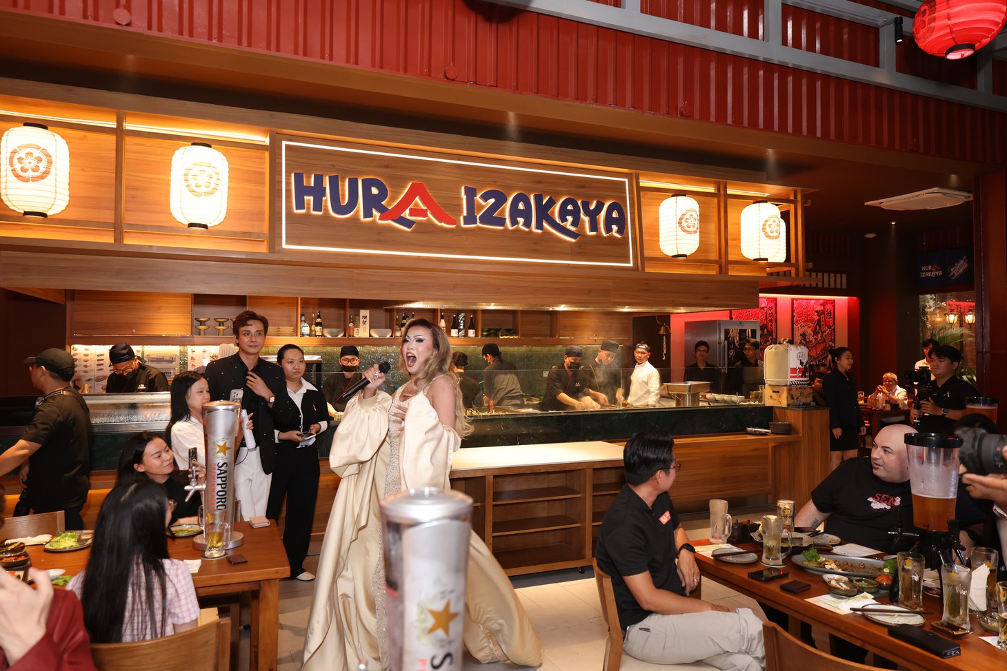 Hura Izakaya - điểm nhấn mới của kinh tế đêm tại Mena Town - Ảnh 5.