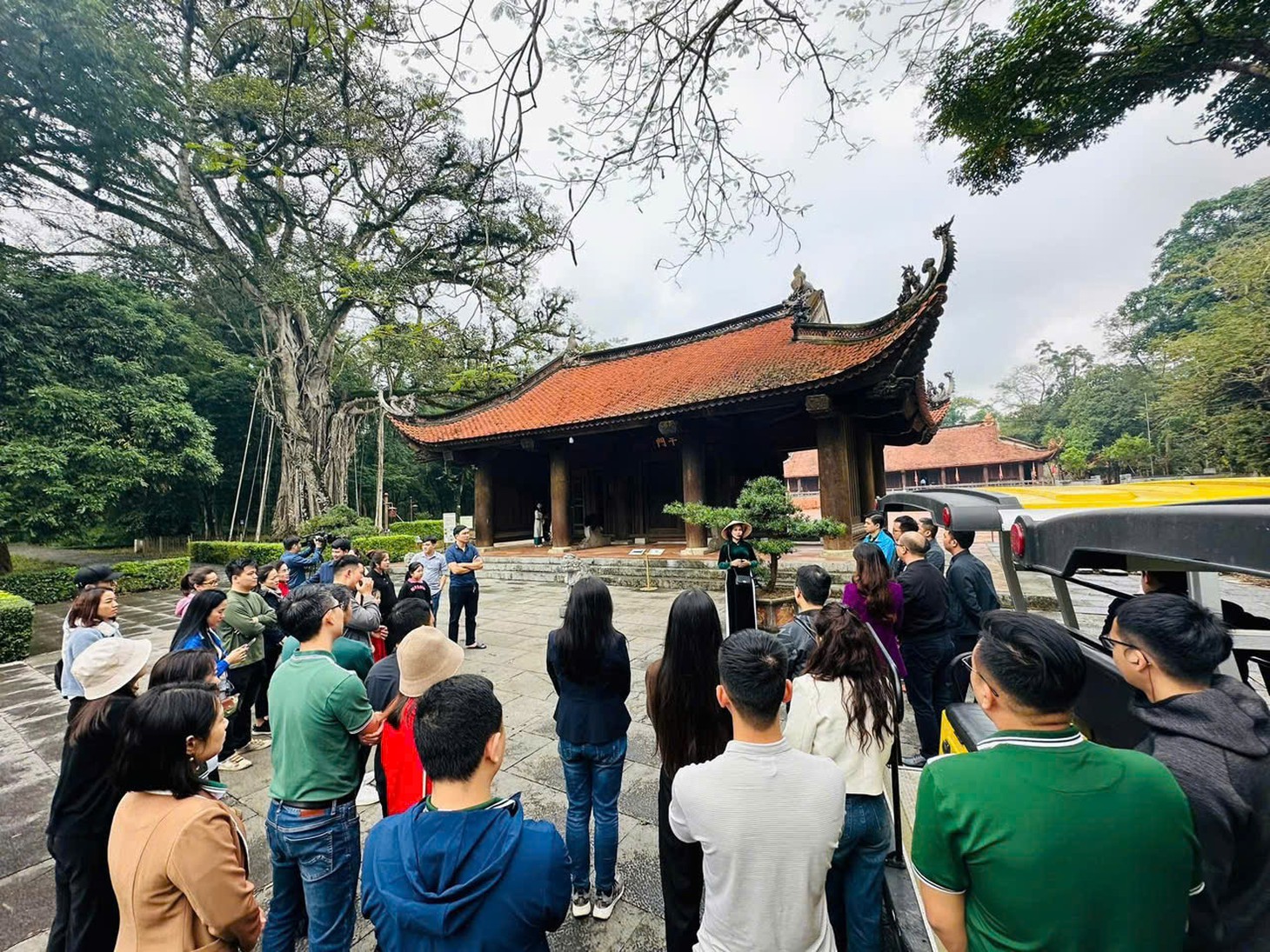 Về Di tích quốc gia đặc biệt Lam Kinh, du khách nhớ tham quan Chính điện - Ảnh 8.