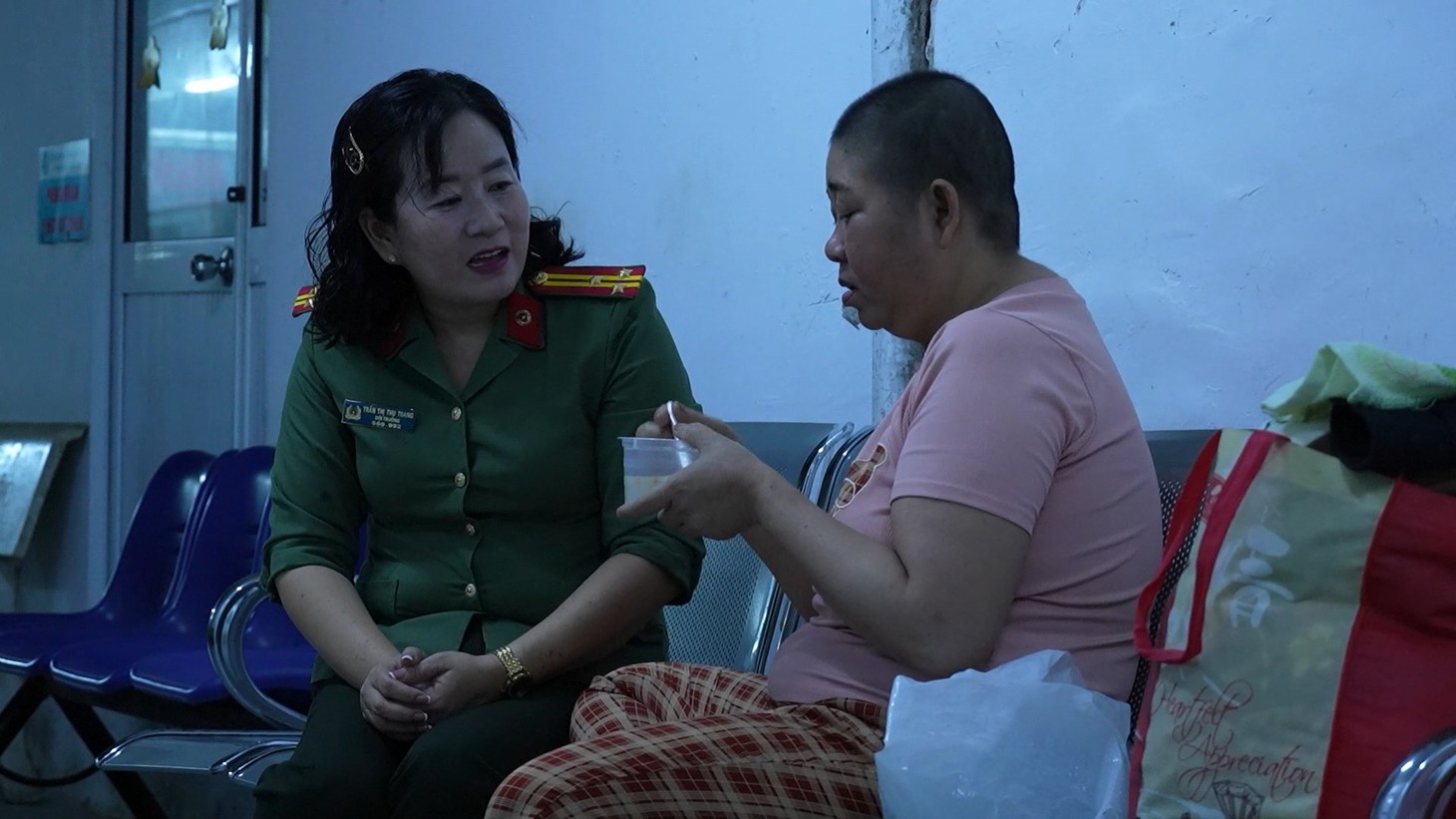 Trung tướng Đỗ Triệu Phong nói về giới hạn 20% AI, phim ngắn và cuộc cạnh tranh mới trong nghề báo - Ảnh 6.