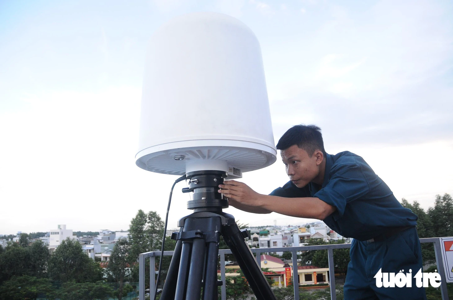 Đưa vào trực chiến dàn khí tài chống UAV quanh sân bay Đà Nẵng - Ảnh 7.
