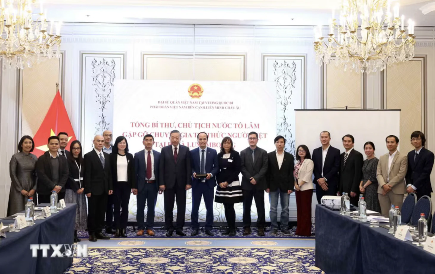 Tổng Bí thư, Chủ tịch nước Tô Lâm: Kiến nghị của trí thức kiều bào không thể 'ghi nhận rồi để đó' - Ảnh 5.