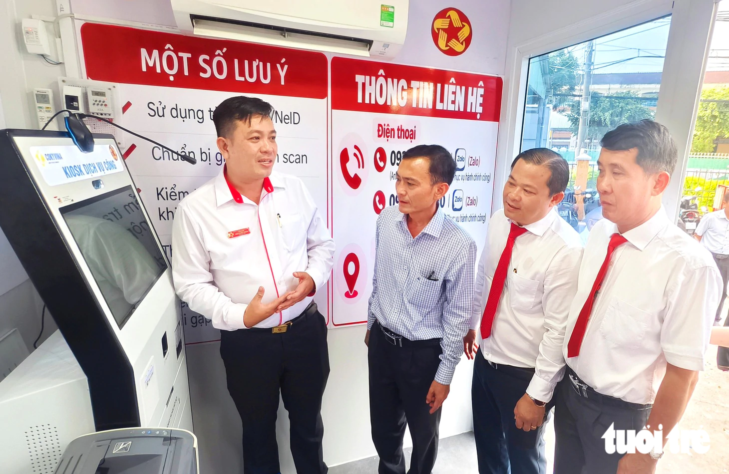 Hưng Long đưa trạm tiện ích số tích hợp AI phục vụ người dân 24/7 - Ảnh 2.