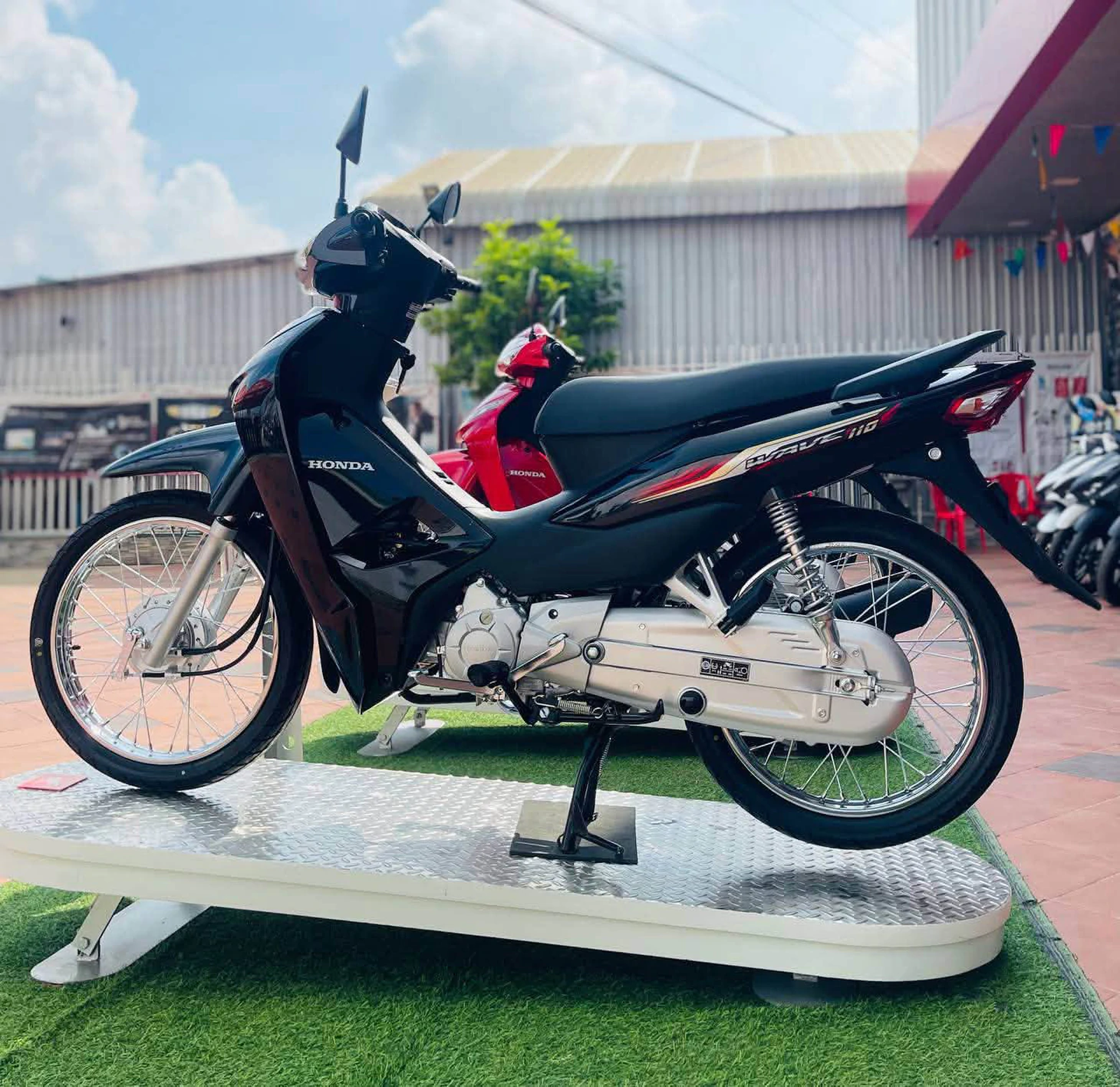 Honda Wave Alpha mới ra mắt Đông Nam Á, có một tiện ích bản Việt không có - Ảnh 11.