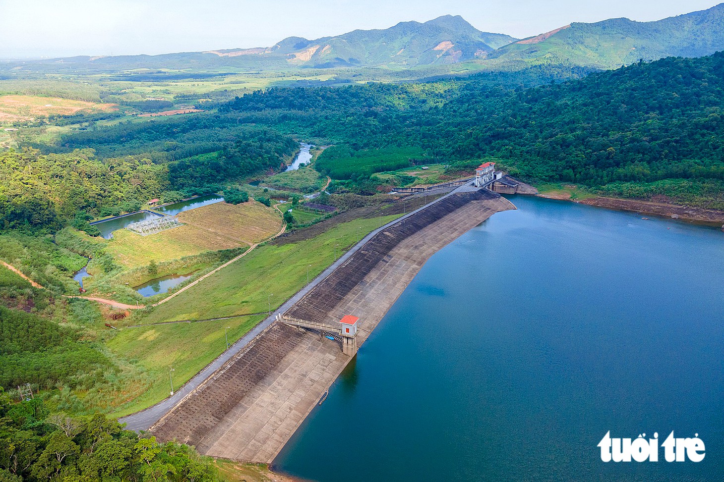 Hồ Thác Chuối, núi U Bò - vẻ đẹp nguyên sơ giữa đại ngàn Quảng Trị - Ảnh 3.