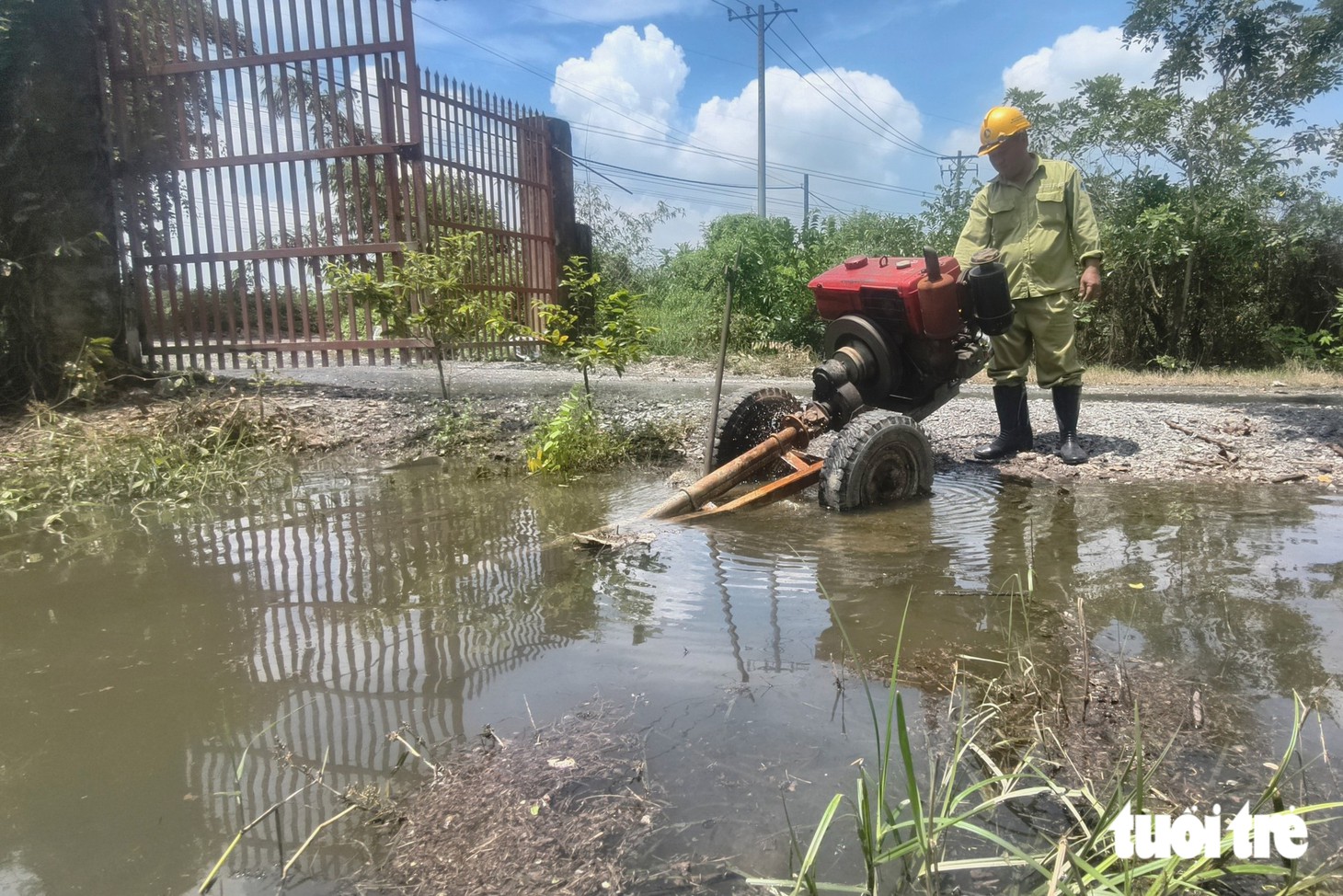Vận hành 5 trạm bơm công suất lớn ứng phó mưa lớn, triều cường ở Bà Điểm, Vĩnh Lộc, Tân Vĩnh Lộc - Ảnh 4.