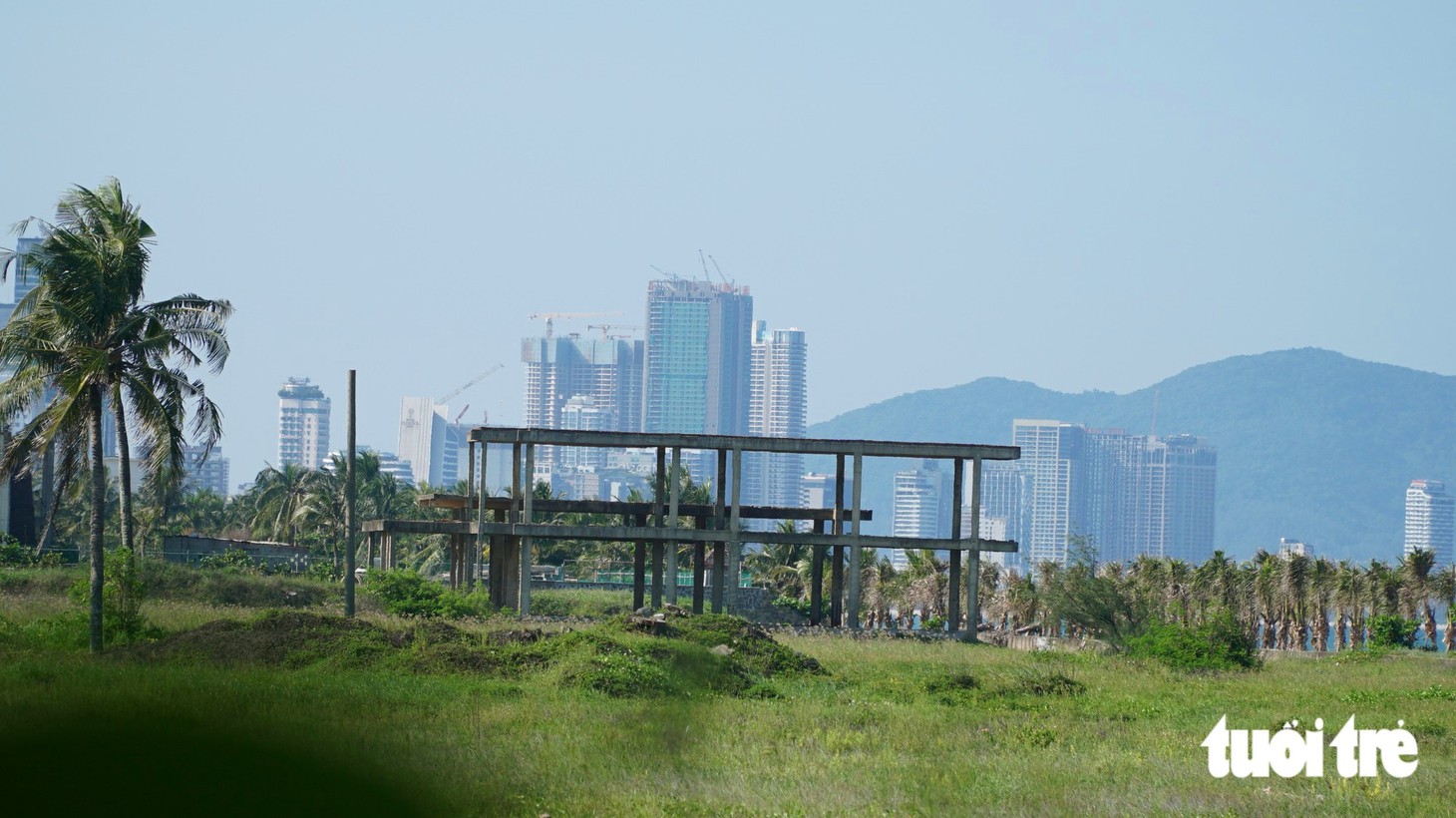 Dự án Hoa Trung ‘trùm mền’ bên bờ biển Đà Nẵng suốt 20 năm - Ảnh 1.
