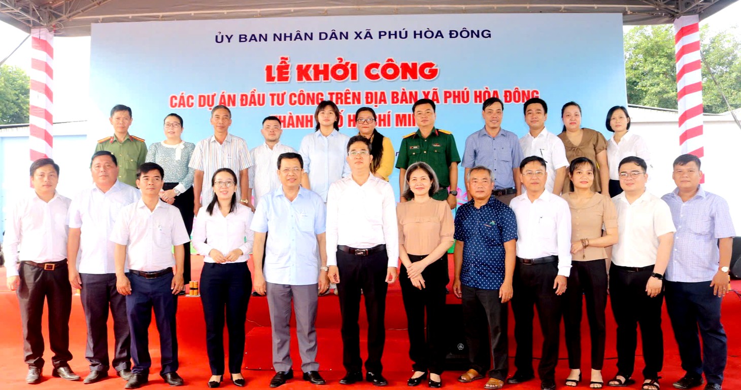 Phú Hòa Đông khởi công 10 dự án đầu tư công, từng bước hoàn thiện hạ tầng dân sinh - Ảnh 4.