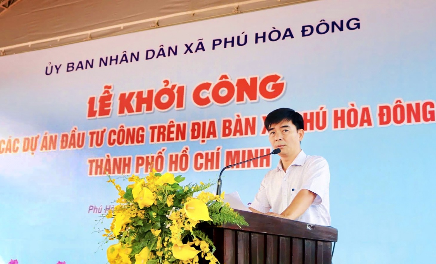 Phú Hòa Đông khởi công 10 dự án đầu tư công, từng bước hoàn thiện hạ tầng dân sinh - Ảnh 2.