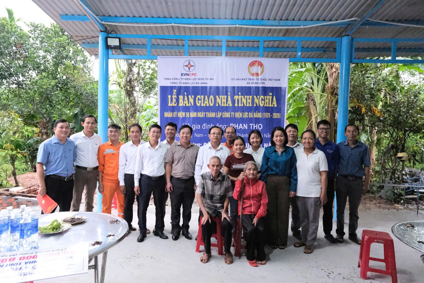 Công ty Điện lực Đà Nẵng bàn giao nhà tình nghĩa  - Ảnh 2.