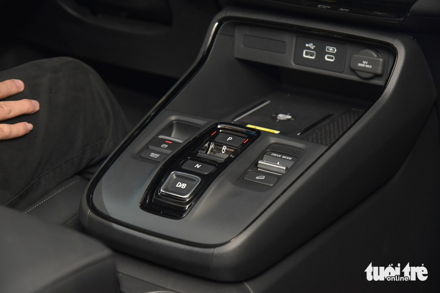 Honda CR-V - Ảnh 6.