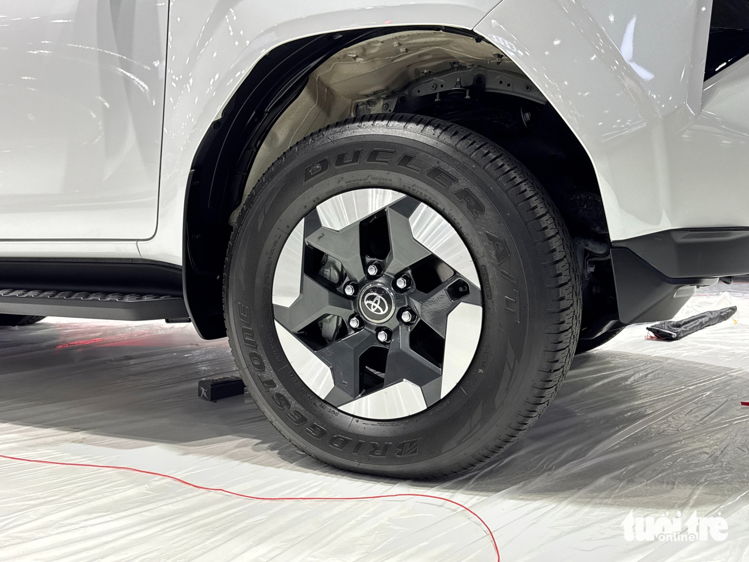 Toyota Hilux - Ảnh 15.