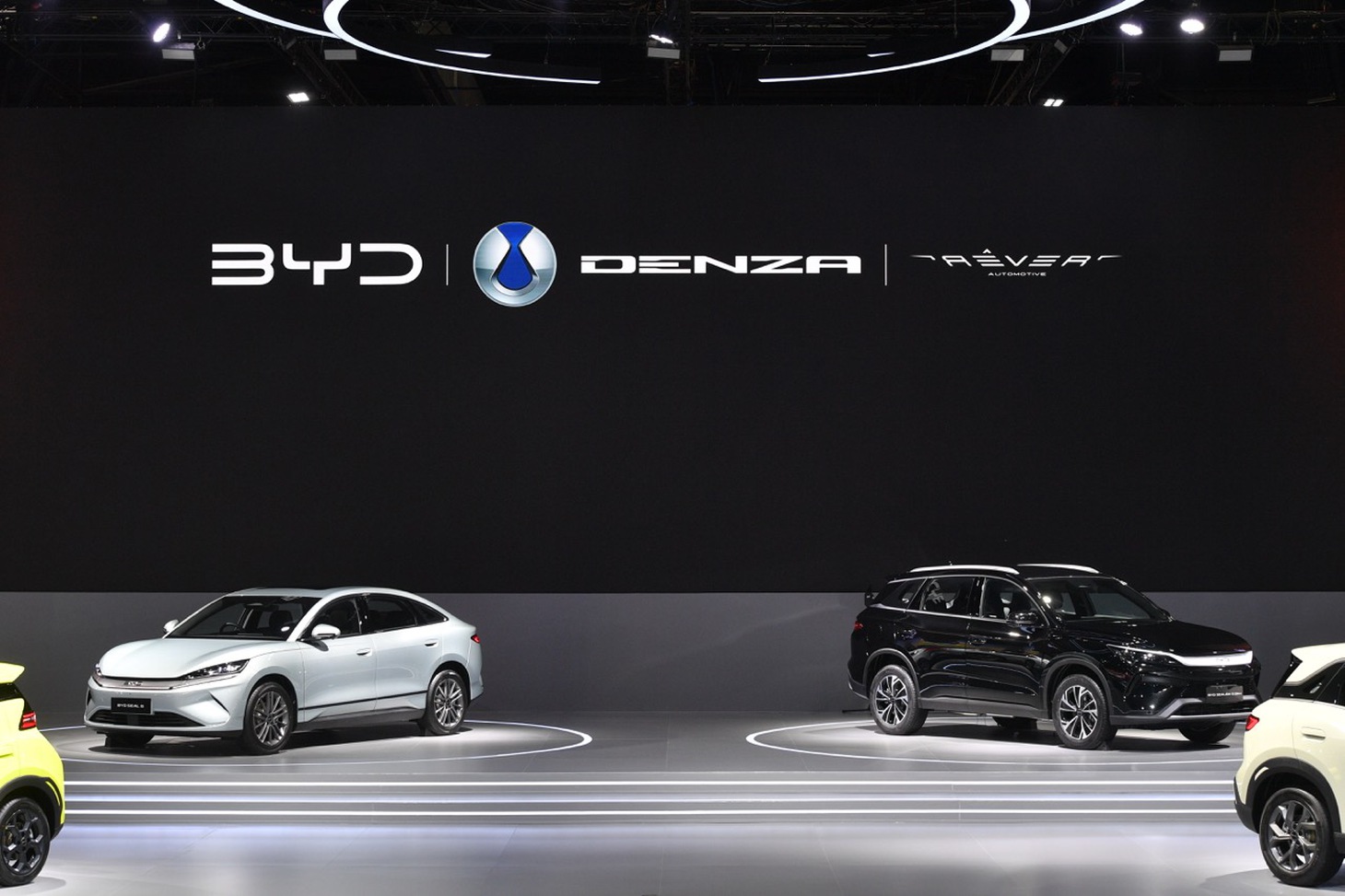 BYD tung 4 mẫu xe mới ở Đông Nam Á, trải từ xe điện đến hybrid đấu xe xăng - Ảnh 3.