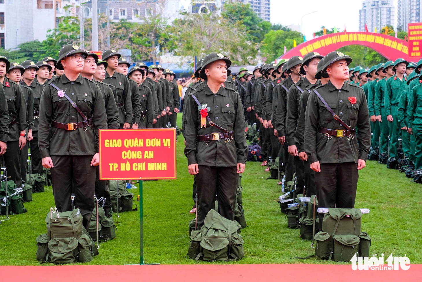 nhập ngũ - Ảnh 10.