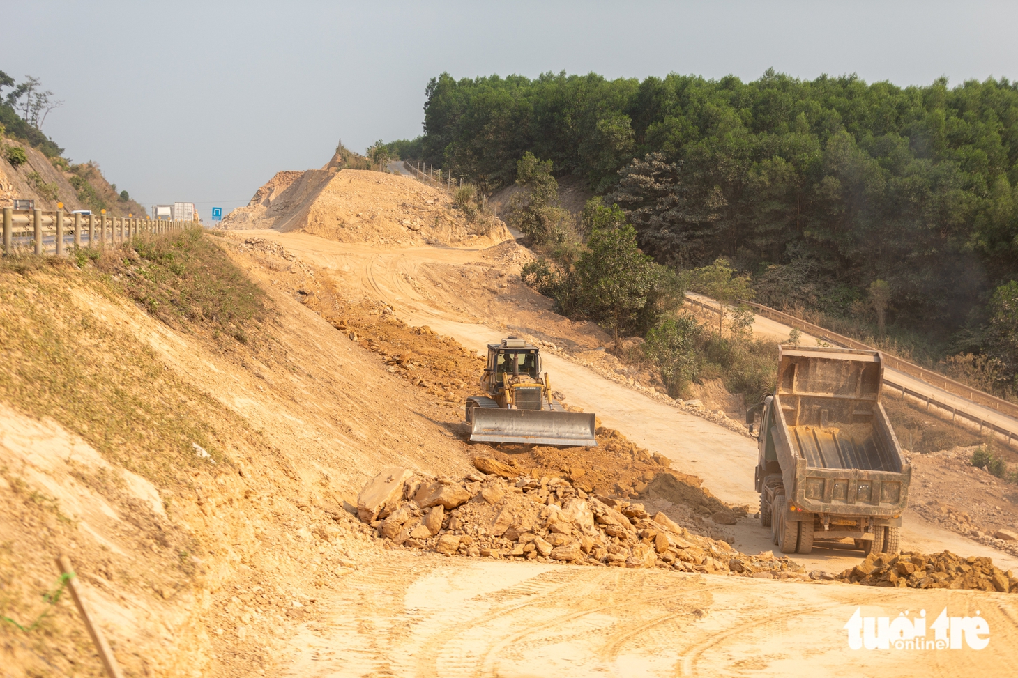 cao tốc Cam Lộ - La Sơn  - Ảnh 8.