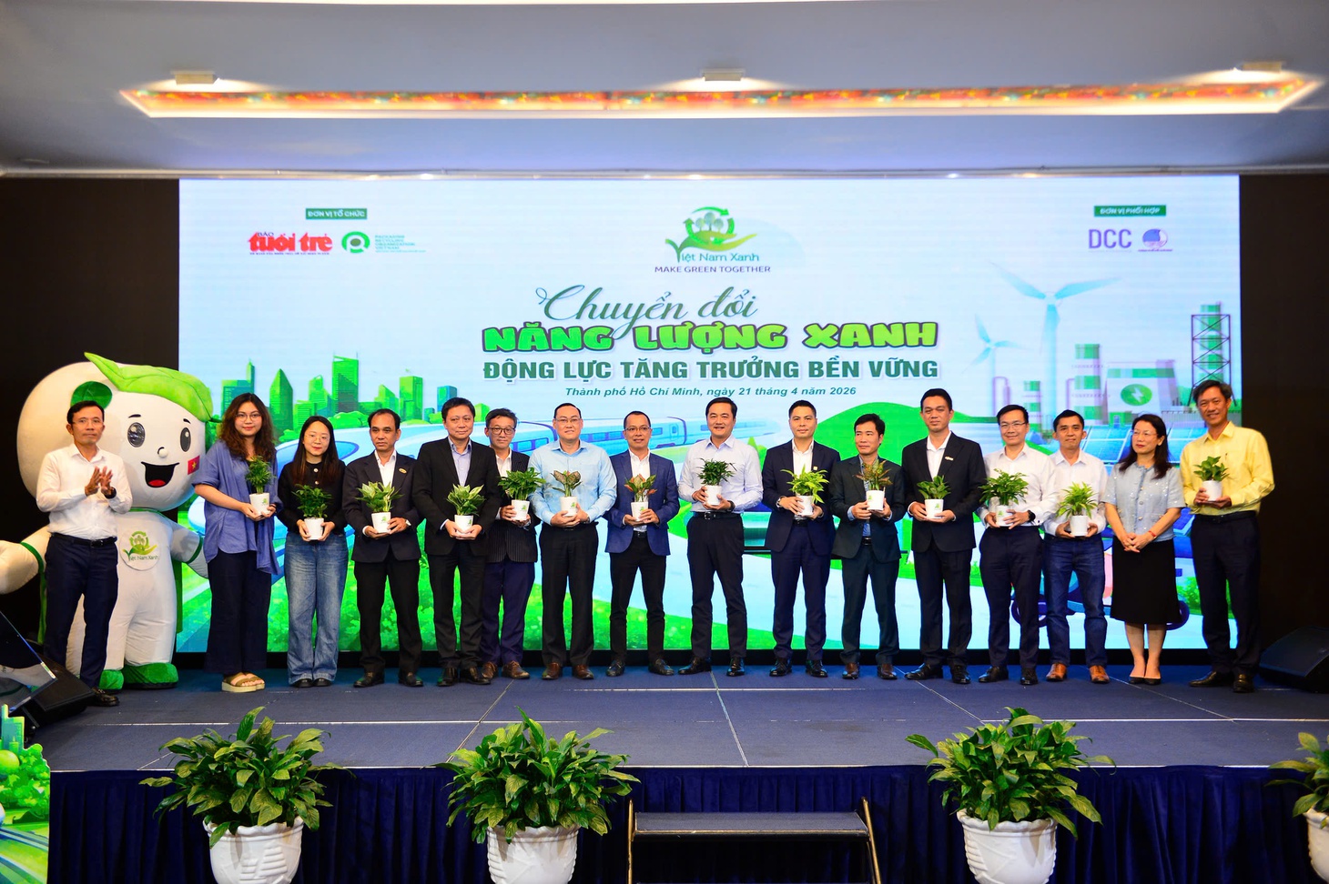 Khởi động 'Việt Nam Xanh 2026', cùng đưa TP.HCM thành trung tâm chuyển đổi xanh của Đông Nam Á - Ảnh 4.