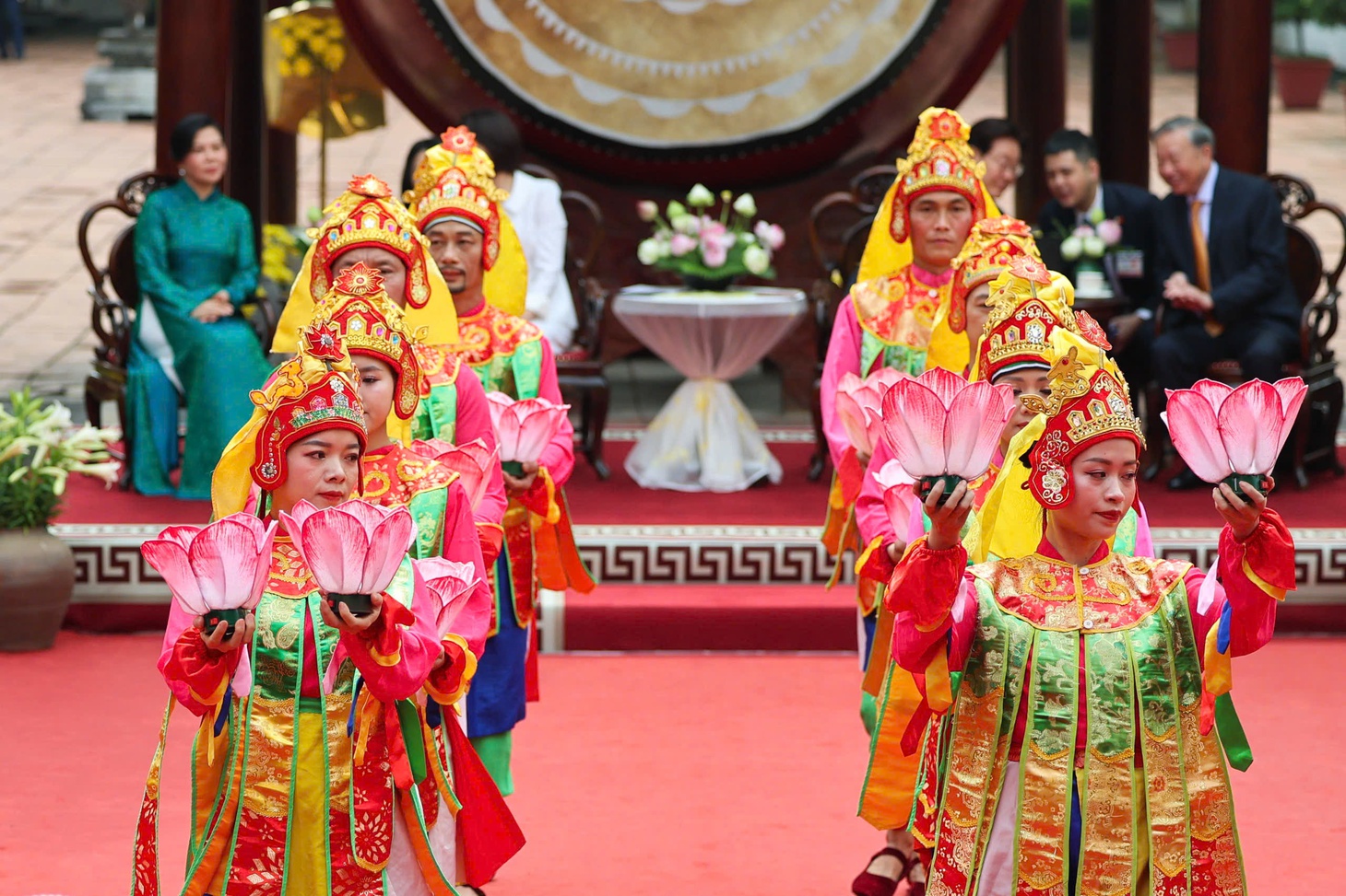Nguyên thủ Việt Nam - Hàn Quốc cùng Phu nhân thăm Hoàng thành Thăng Long - Ảnh 7.