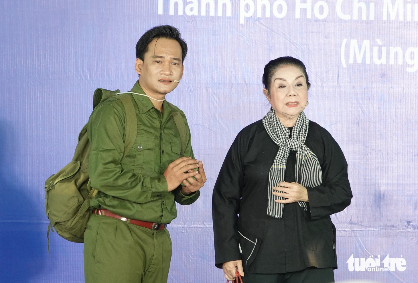 sân khấu - Ảnh 2.