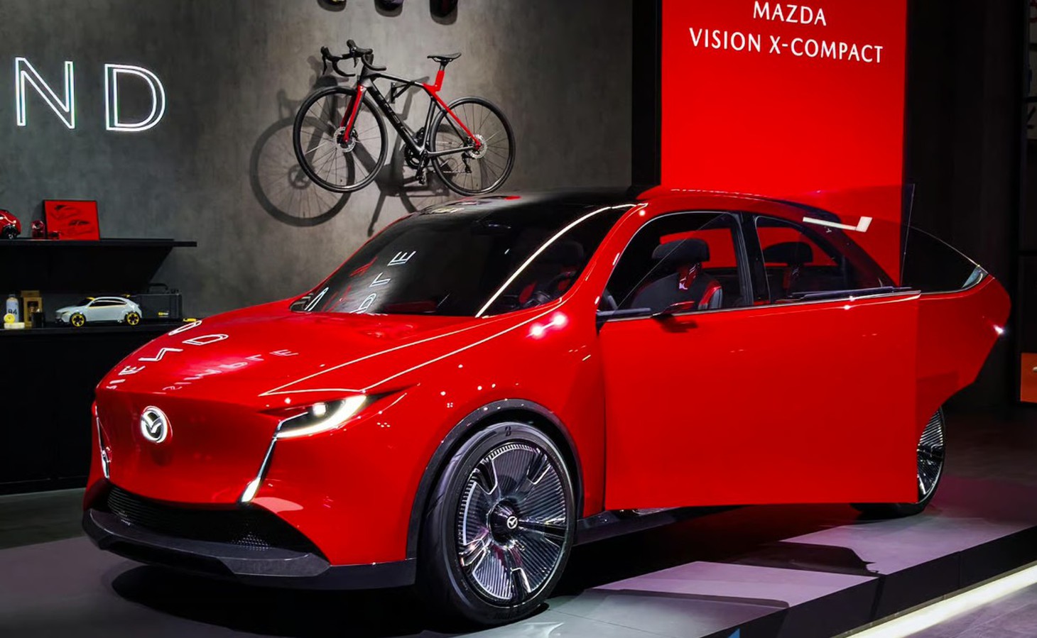 Mazda2 2026 ra mắt: Bổ sung tiện nghi, ADAS, động cơ hybrid mượn từ Toyota - Ảnh 6.