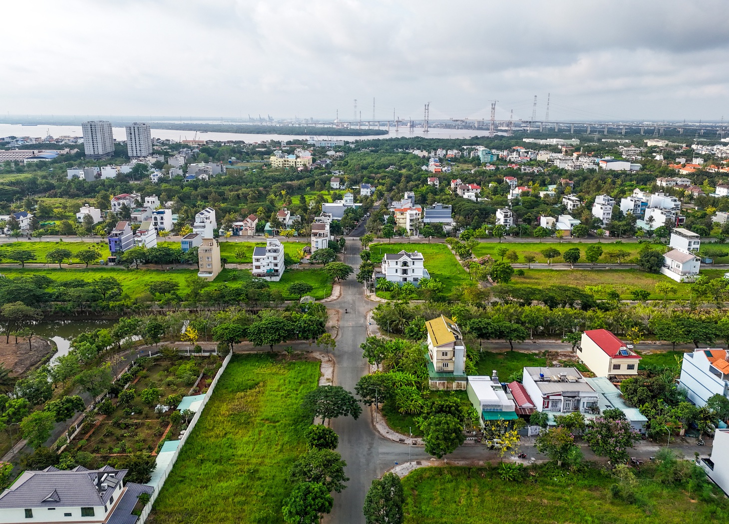 Theo đường Rừng Sác xuống Cần Giờ, tuyến giao thông độc đạo nối trung tâm TP.HCM - Ảnh 17.