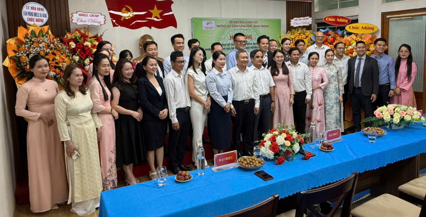 Chính thức ra mắt Hội đồng Trường Cao đẳng Công nghệ - Ngoại thương - Ảnh 4.